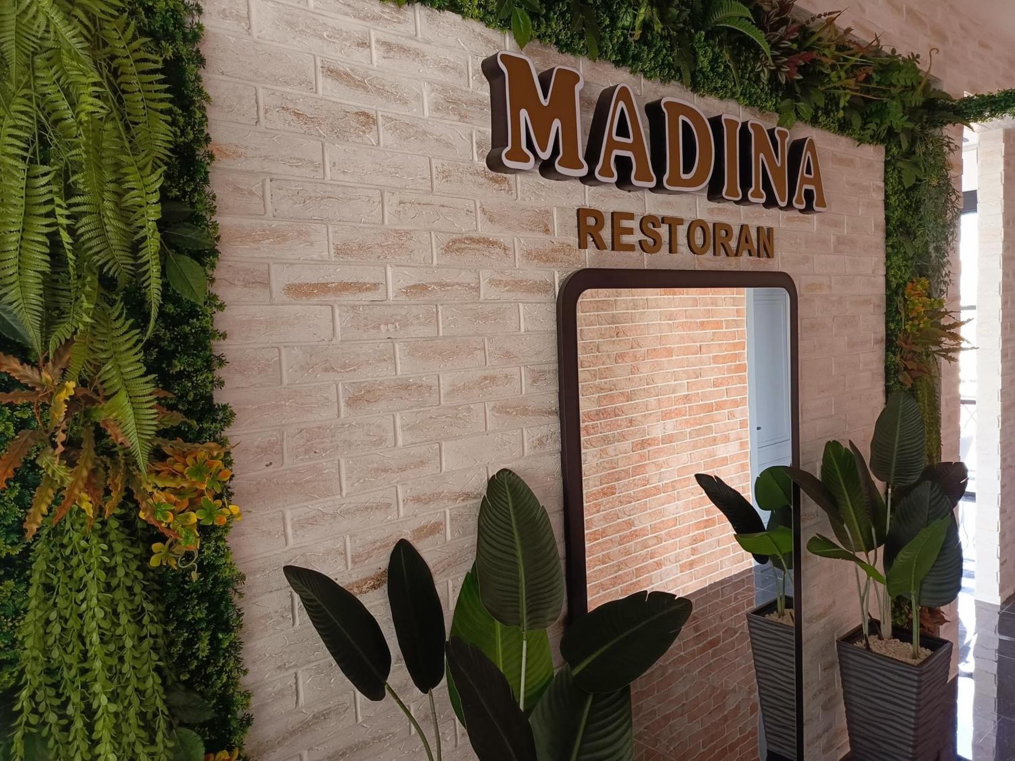 Madina-Zamzam Halal Hotels Group 巴库 外观 照片